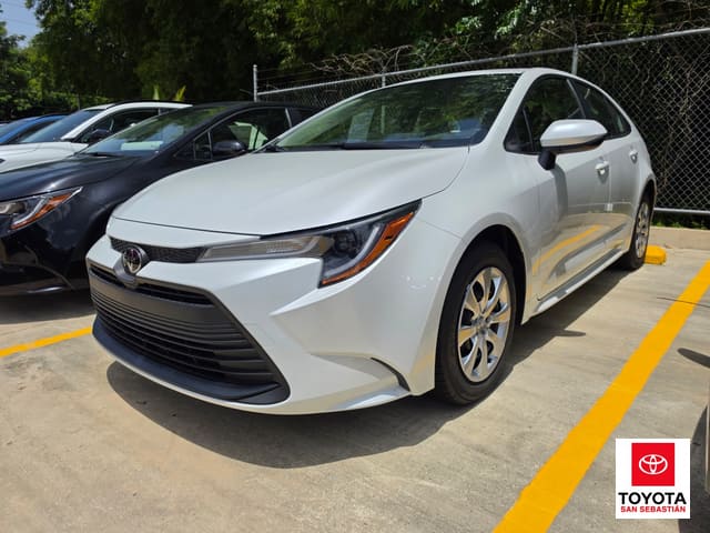 Toyota Corolla LE 2026