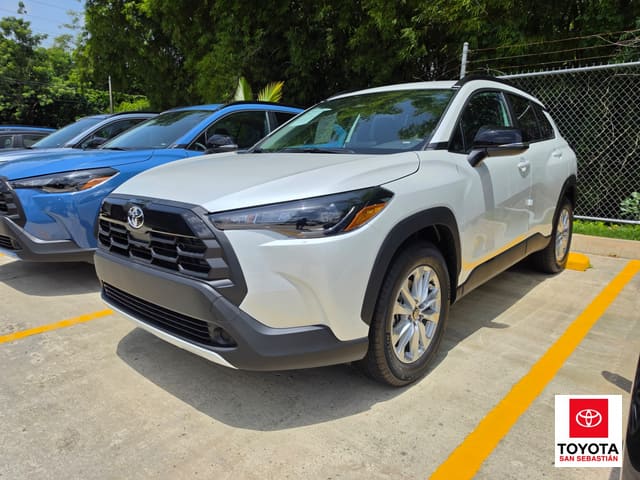 Toyota Corolla Cross LE 2026