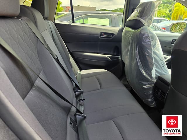 Toyota Corolla Cross LE 2026