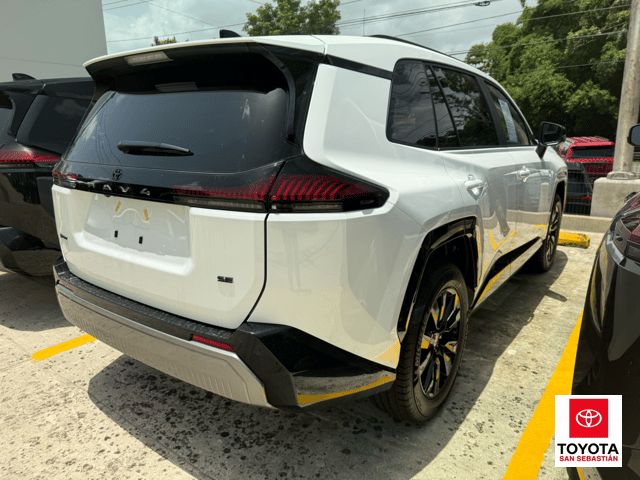 Toyota RAV4 SE 2026