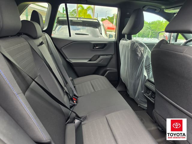 Toyota RAV4 SE 2026