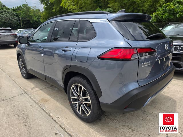 Toyota Corolla Cross XLE 2026