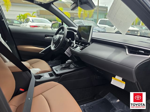 Toyota Corolla Cross XLE 2026