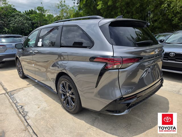 Toyota Sienna XSE 2026