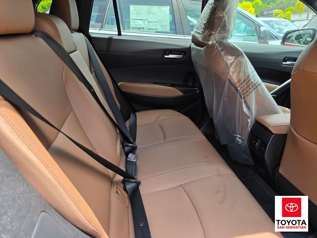 Toyota Corolla Cross XLE 2026