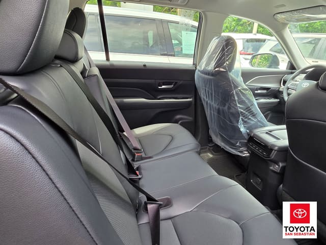 Toyota Grand Highlander XLE 2026