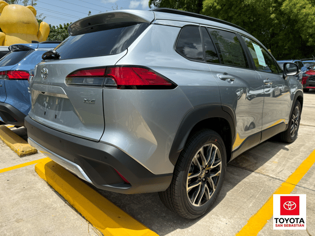 Toyota Corolla Cross XLE 2026