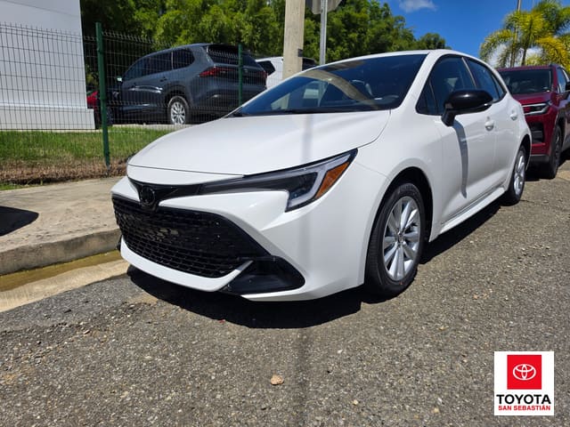 Toyota Corolla Hatchback SE 2027