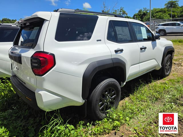 Toyota 4Runner SR5 2026