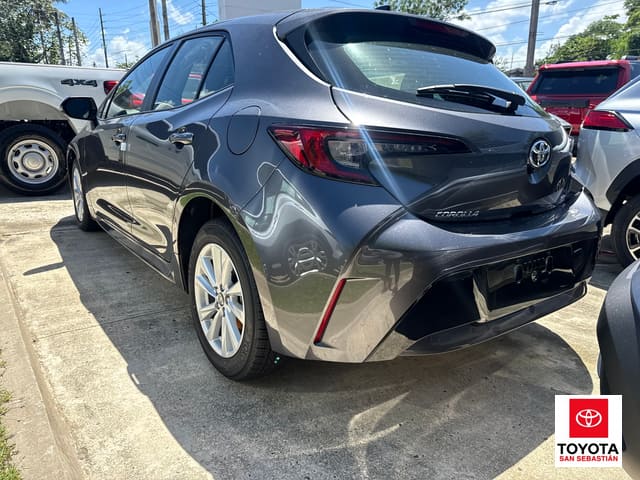 Toyota Corolla Hatchback SE 2027