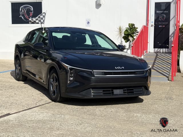 2025 Kia K4 LX