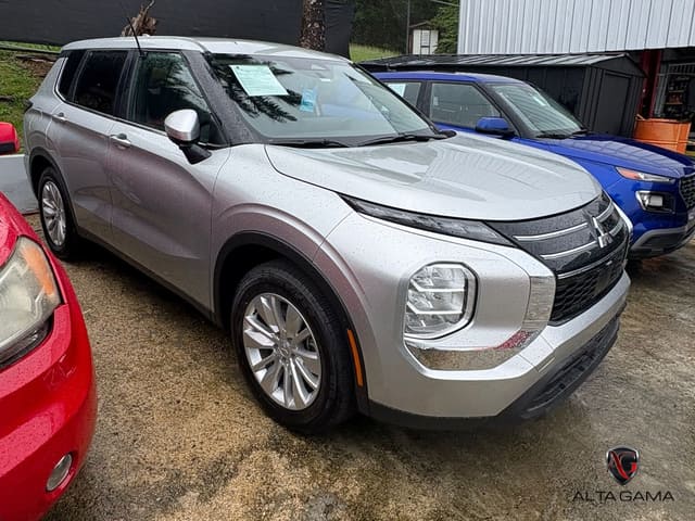 2024 Mitsubishi Outlander ES
