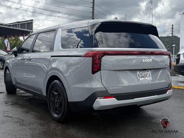 2025 Kia Carnival LX