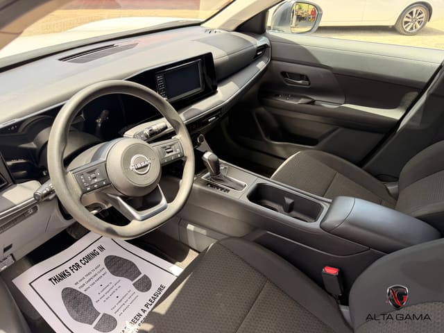 2025 Nissan Kicks S