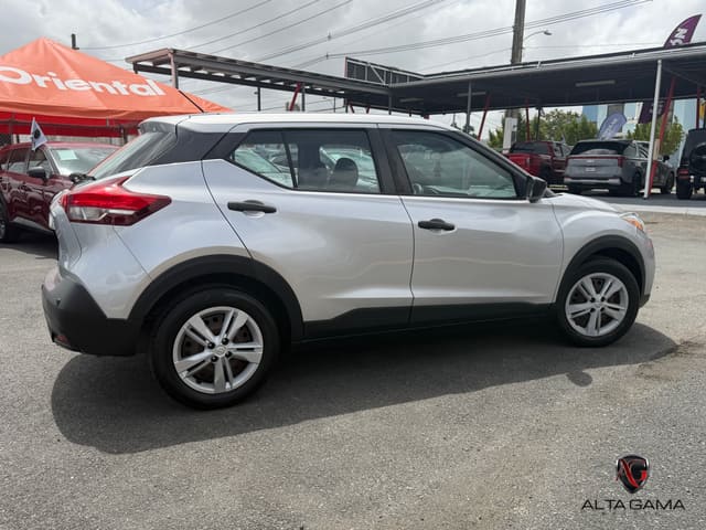 2020 Nissan Kicks S