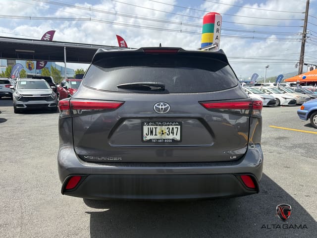 2022 Toyota Highlander LE