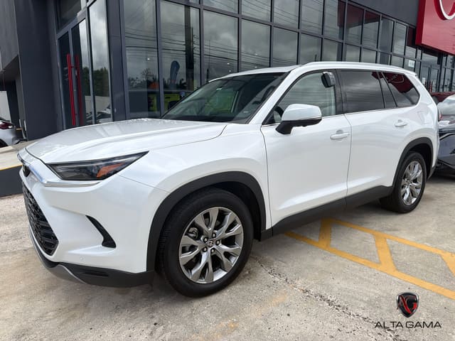 2025 Toyota Grand Highlander XLE