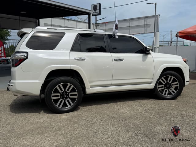 2022 Toyota 4Runner Limited
