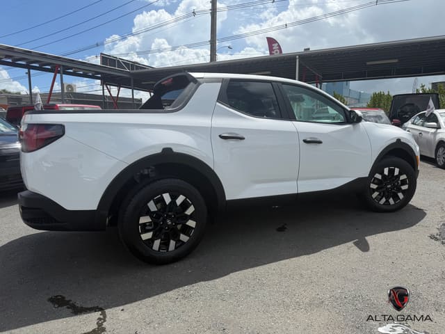 2027 Hyundai Santa Cruz SE