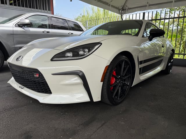 2024 Toyota GR86 Premium 2dr Coupe (2.4L 4cyl 6A)