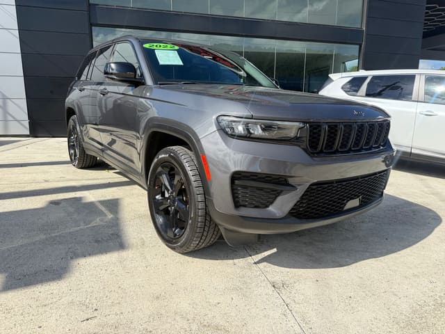2022 Jeep Grand Cherokee Laredo 4dr SUV (3.6L 6cyl 8A)