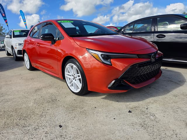 2026 Toyota Corolla Hatchback LE 4dr Sedan (2.0L 4cyl CVT)