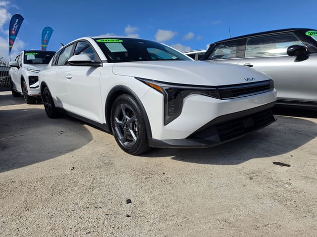 2025 Kia K4 LX 4dr Sedan (2.0L 4cyl CVT)