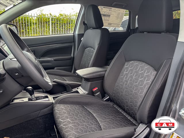 Mitsubishi Outlander Sport ES 2025