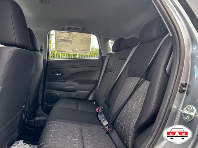 Mitsubishi Outlander Sport ES 2025