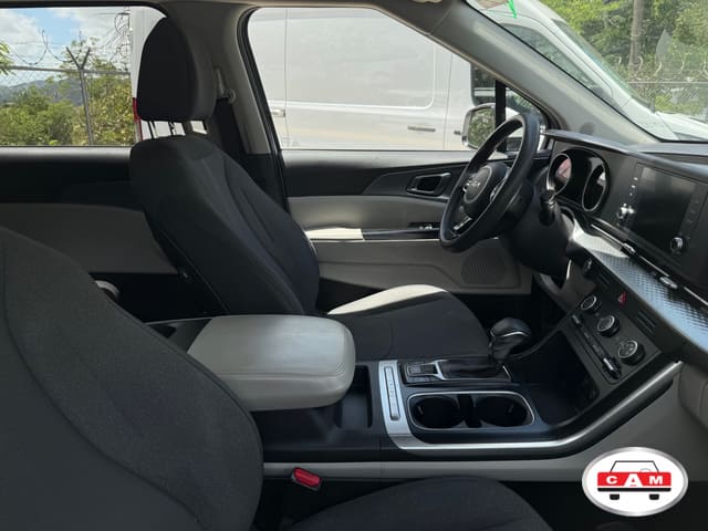 Kia Carnival LX 2022