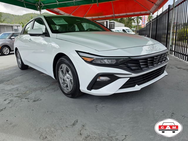 2025 Hyundai Elantra SE