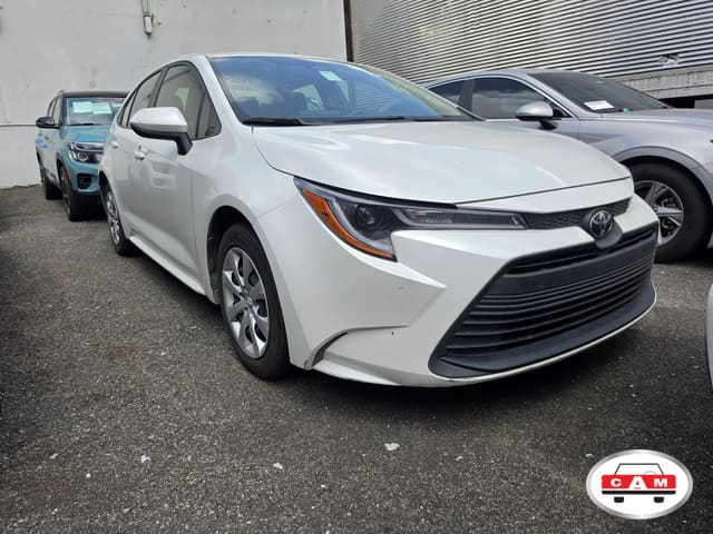 Toyota Corolla LE 2025