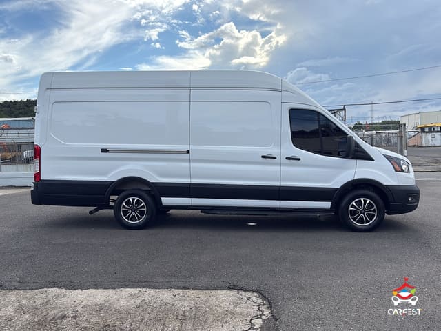 2022 Ford Transit Cargo Van
