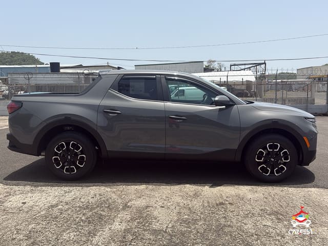2024 Hyundai Santa Cruz SE