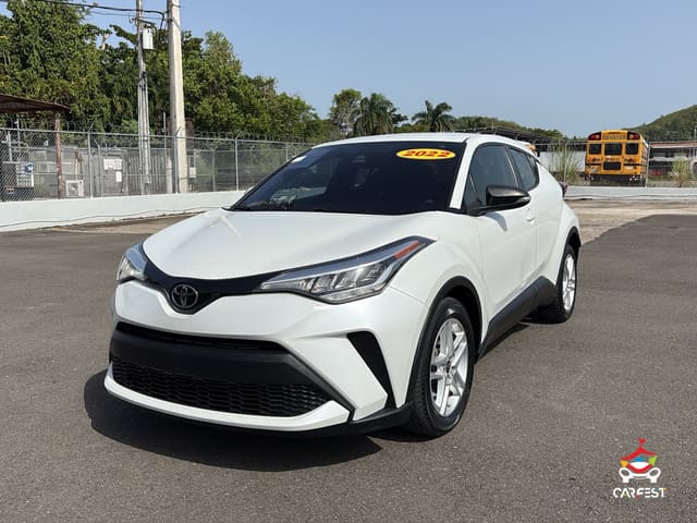 2022 Toyota C-HR XLE