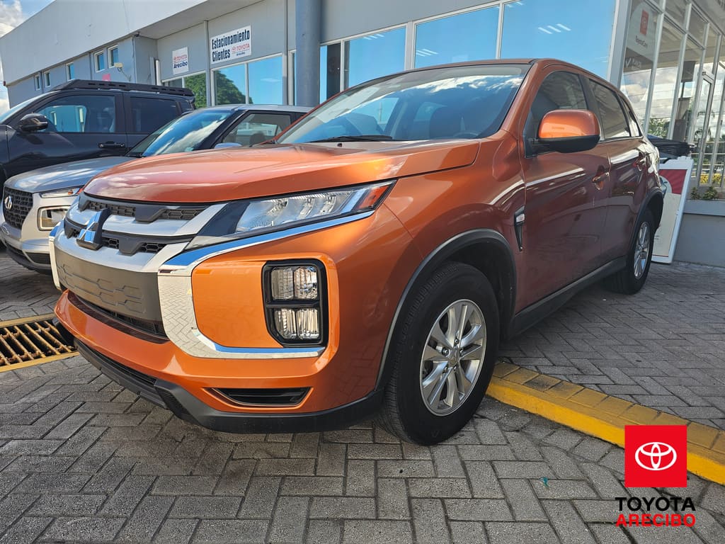 2023 Mitsubishi Outlander Sport ES's photo