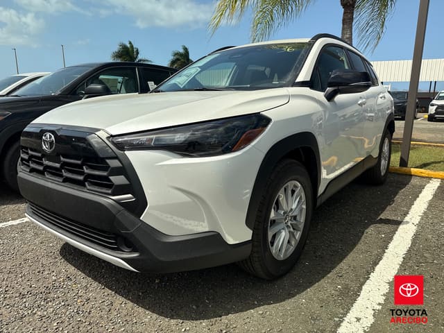 Toyota Corolla Cross LE 2026