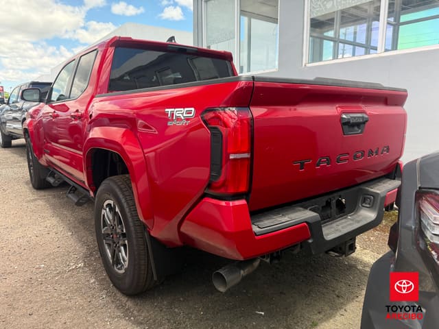 Toyota Tacoma 2WD SR5 2026