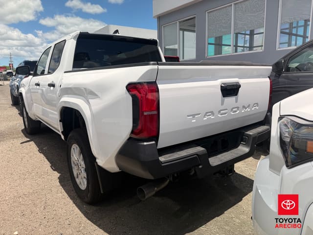 Toyota Tacoma 2WD SR 2026