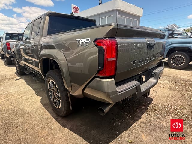 Toyota Tacoma 2WD SR5 2026