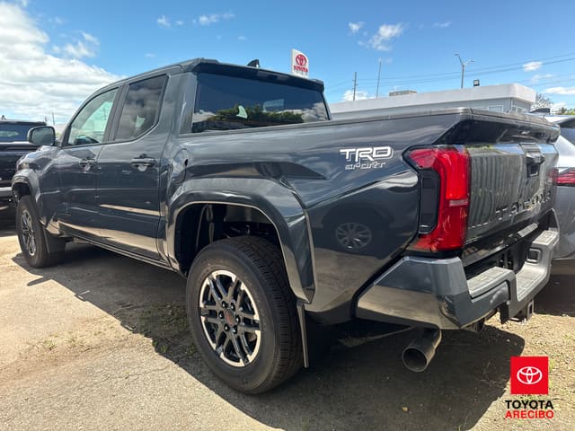 Toyota Tacoma 2WD SR5 2026