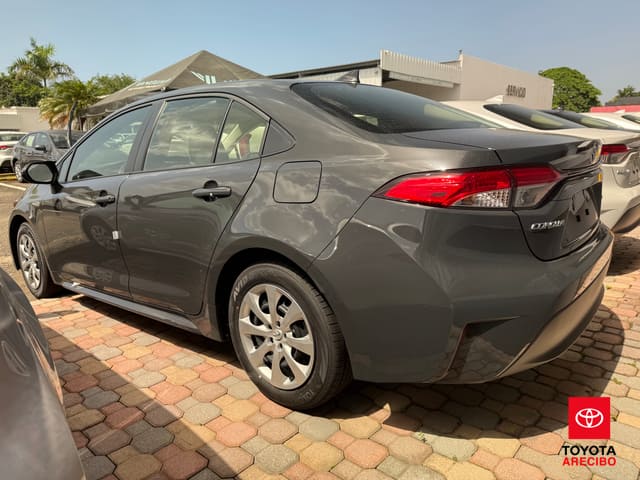 Toyota Corolla LE 2026