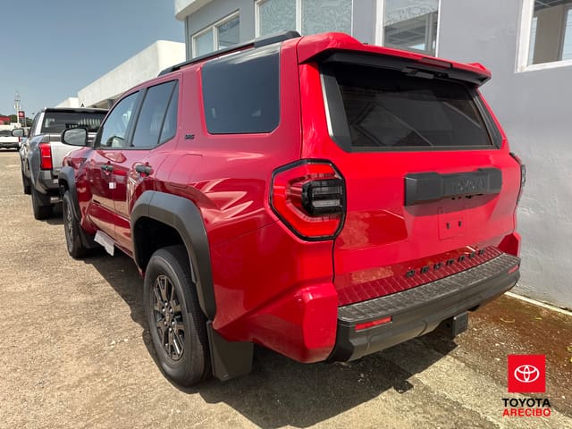 Toyota 4Runner SR5 2026