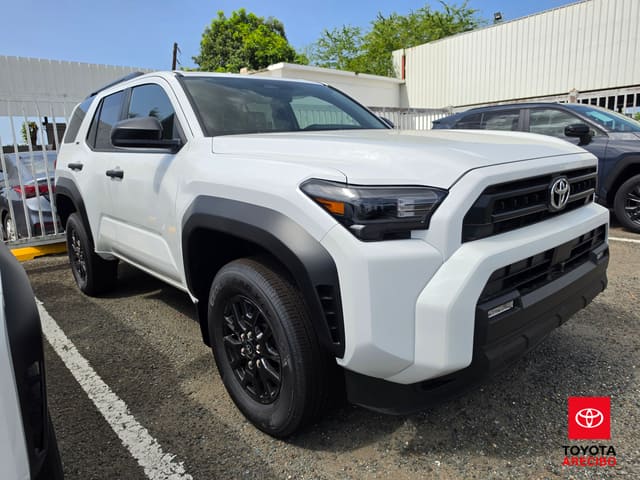 Toyota 4Runner SR5 2026