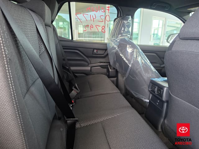 Toyota 4Runner SR5 2026