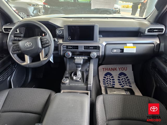 Toyota 4Runner SR5 2026