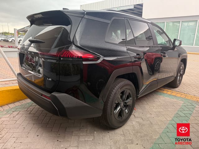 Toyota RAV4 LE 2026