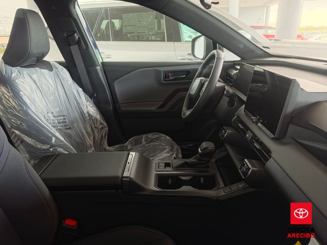 Toyota RAV4 SE 2026