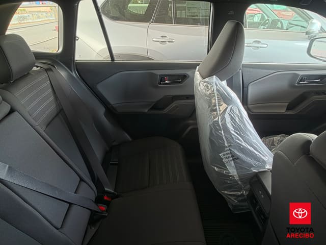 Toyota RAV4 SE 2026