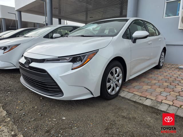 Toyota Corolla LE 2026